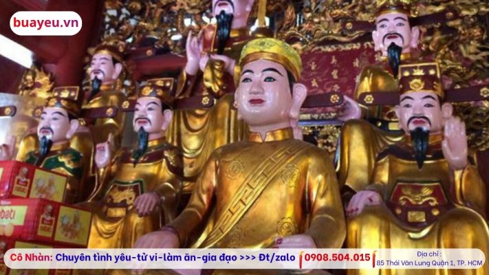 Ông Hoàng Mười là ai?